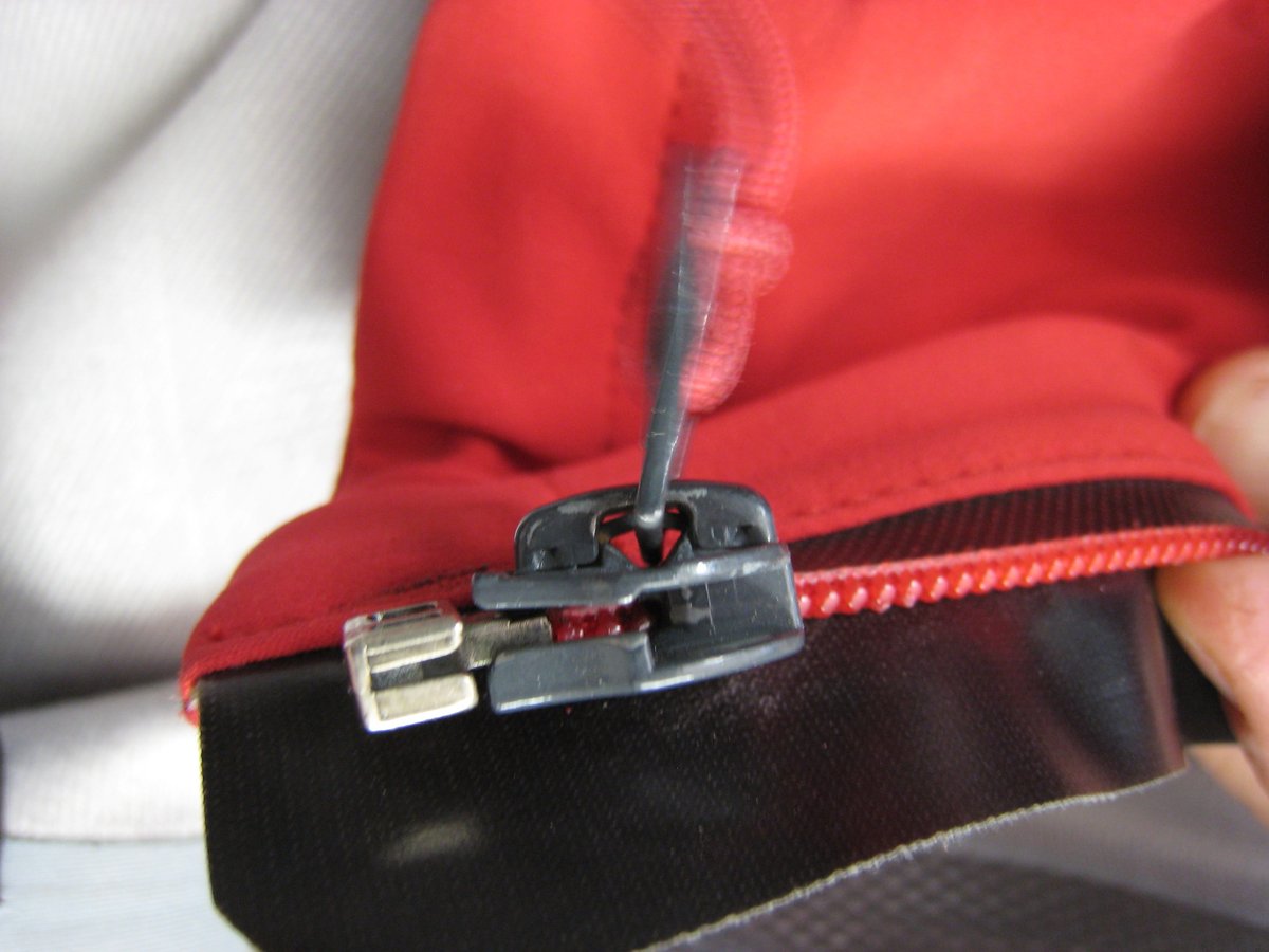 Troubleshooting Common Zipper Reattachment Problems with Simple Fixes